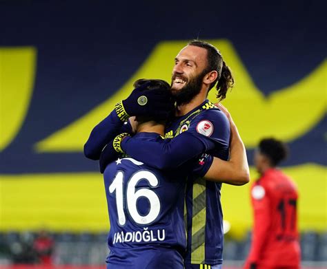 နောက်ထပ် ပရီးမီးယားလိဂ် ကုမ္ပဏီကြီး က Fenerbahçe ရှိ Ferdi Kadıoğlu ကို စိတ်ဝင်စားနေသည် ။ ဗြိတိန်က ပြိုင်ပွဲကို ရေးသားခဲ့သည်။နောက်ဆုံးမိနစ် အားကစားသတင်း